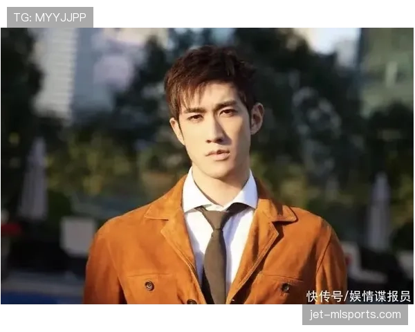 武大靖出门居然戴着金链子？这反差太大了吧！